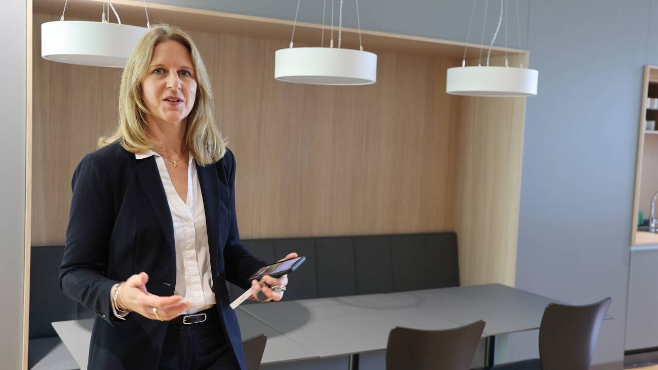 Begegnungszonen, Rückzugsbereiche sowie Cafés seien Teil der Büros, schildert Projektleiterin Andrea Renezeder.   Begegnungszonen, Rückzugsbereiche sowie Cafés seien Teil der Büros, schildert Projektleiterin Andrea Renezeder.