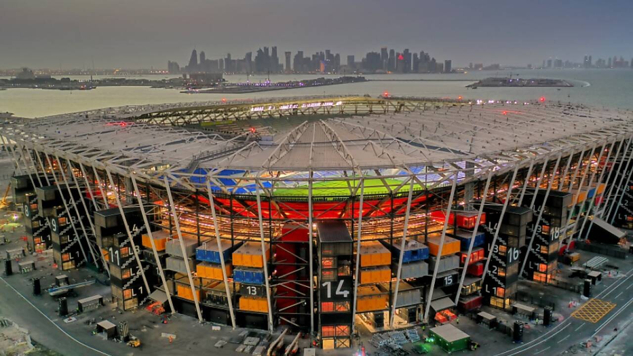 Das "974"-Stadion besteht aus ebensovielen Schiffscontainern  Das '974'-Stadion besteht aus ebensovielen Schiffscontainern