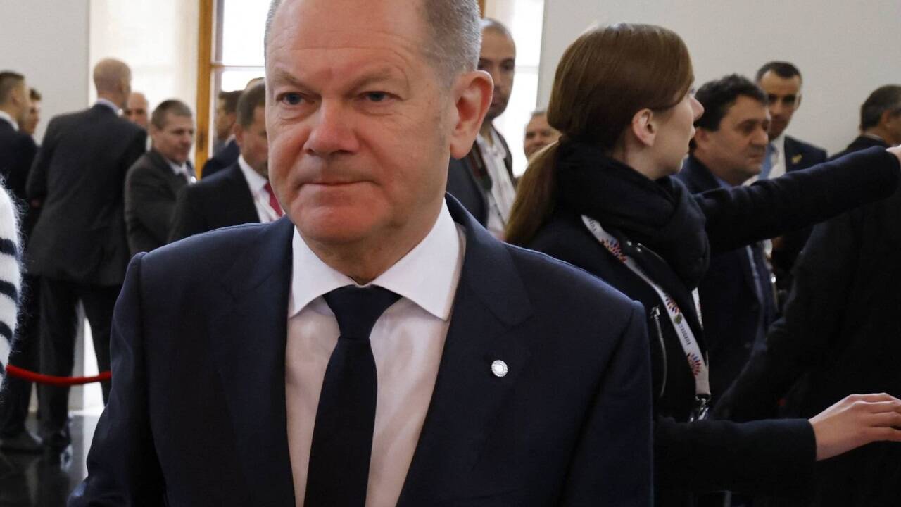Deutschlands Kanzler Olaf Scholz (SPD) dürfte seinen Widerstand gegen eine EU-weite Regulierung des Gaspreises aufgeben. Deutschlands Kanzler Olaf Scholz (SPD) dürfte seinen Widerstand gegen eine EU-weite Regulierung des Gaspreises aufgeben.