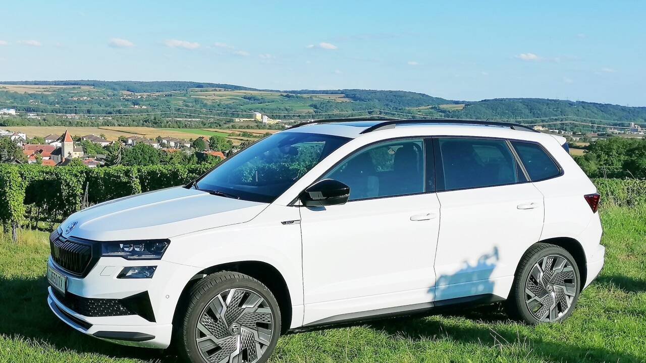 Aufgefrischtes Design, markentypische Qualität: Škoda Karoq. 