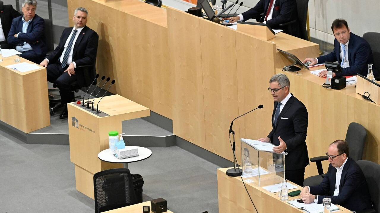 Budgetreden-Debüt in harten Zeiten 