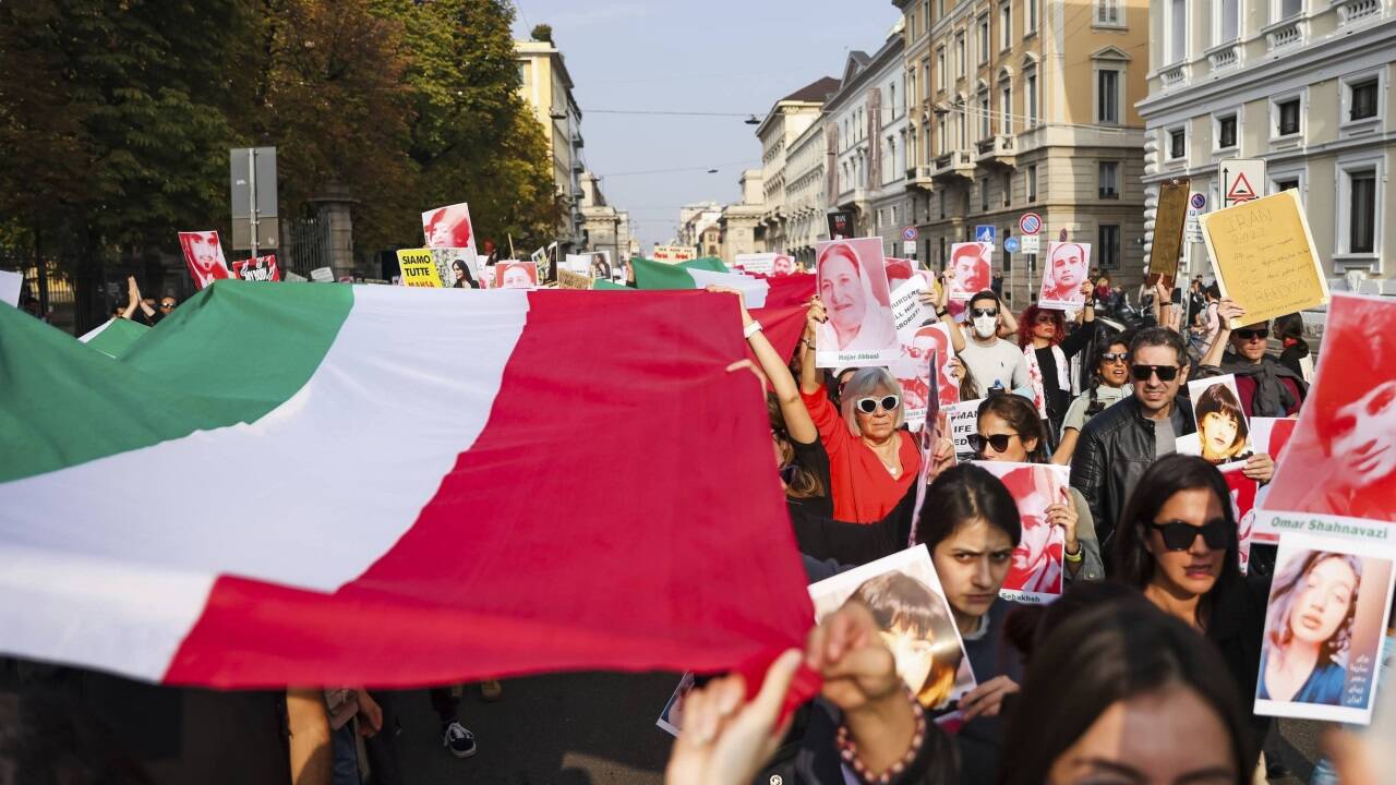 Unterstützung für die iranische Protestbewegung am Sonntag in Mailand. Unterstützung für die iranische Protestbewegung am Sonntag in Mailand.