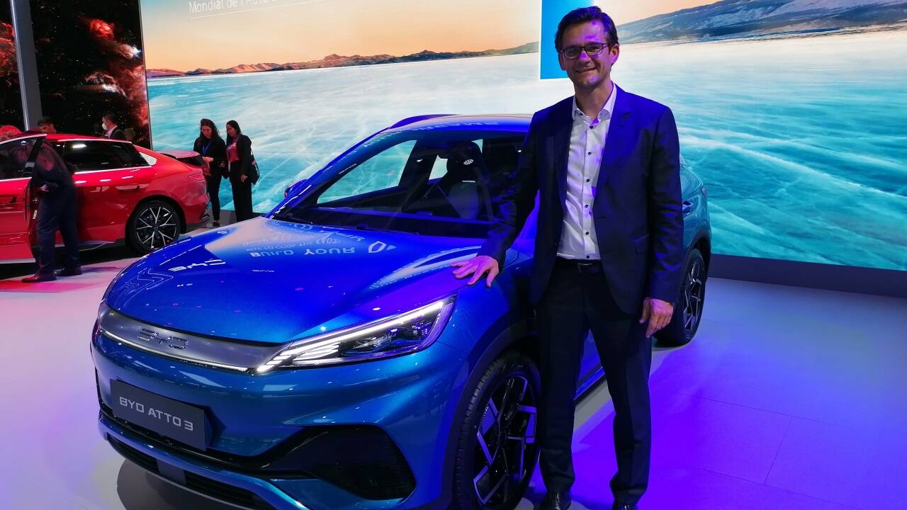 Denzel vertreibt in Österreich drei BYD-Modelle. Danijel Dzihic ist dafür zuständig. Der Kompakt-SUV Atto 3 dürfte um die 40.000 Euro zu haben sein. Noch ist der Preis aber nicht fixiert. 