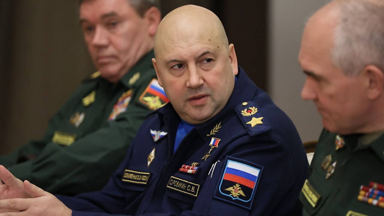 Russischer Ukraine-Befehlshaber bereitet Rückzug vor  Russischer Ukraine-Befehlshaber bereitet Rückzug vor