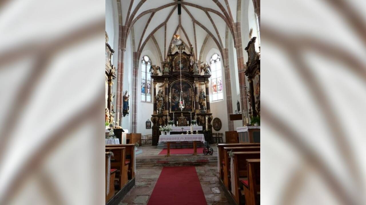 Blick ins Kircheninnere.  