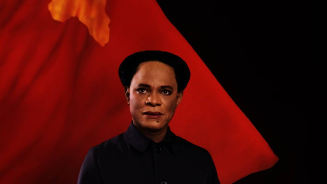 Samuel Fosso: „Emperor of Africa“, 2013. Samuel Fosso: „Emperor of Africa“, 2013.