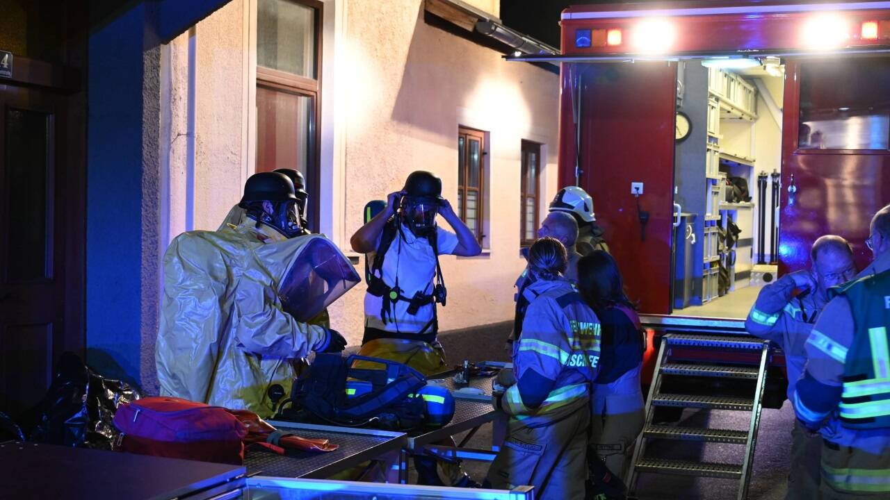 Rund 100 Einsatzkräfte waren vor Ort. Rund 100 Einsatzkräfte waren vor Ort.