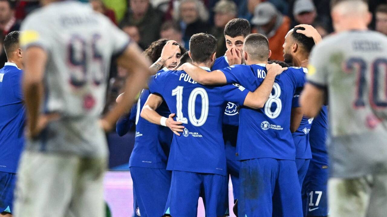 Chelsea feiert das 2:1. 