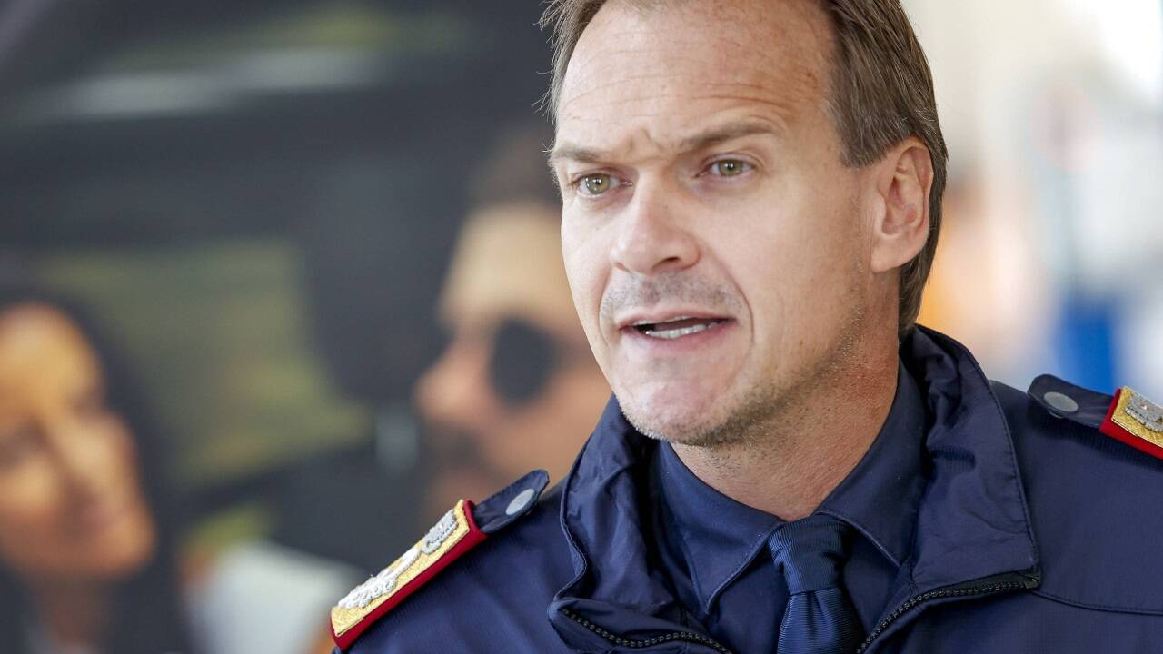 Am Montagabend sei ausreichend Personal im Einsatz gewesen, sagt Bernhard Rausch. In der Salzburger Altstadt kam es an diesem Abend zu Krawallen. Die Polizei reagierte mit einem Großaufgebot.  
