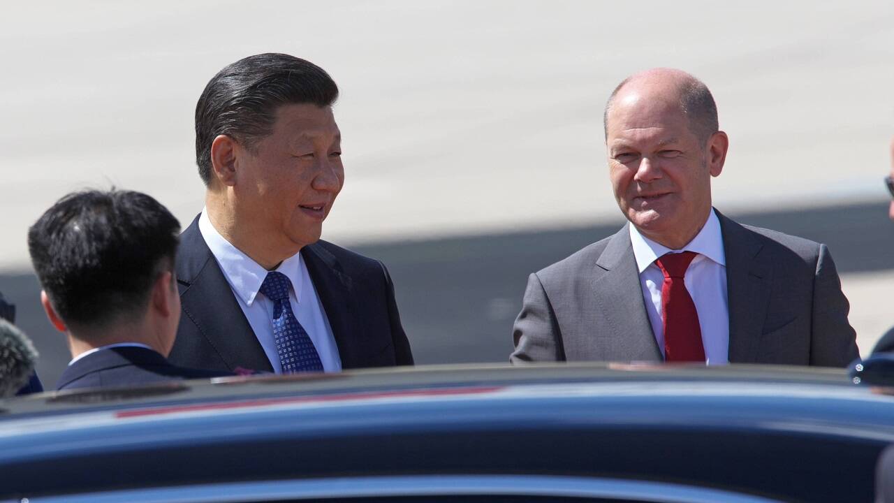 Beim G20-Gipfel in Hamburg 2017 begrüßte Olaf Scholz, damals Bürgermeister der Hansestadt, den chinesischen Präsidenten Xi Jinping. Beim G20-Gipfel in Hamburg 2017 begrüßte Olaf Scholz, damals Bürgermeister der Hansestadt, den chinesischen Präsidenten Xi Jinping.