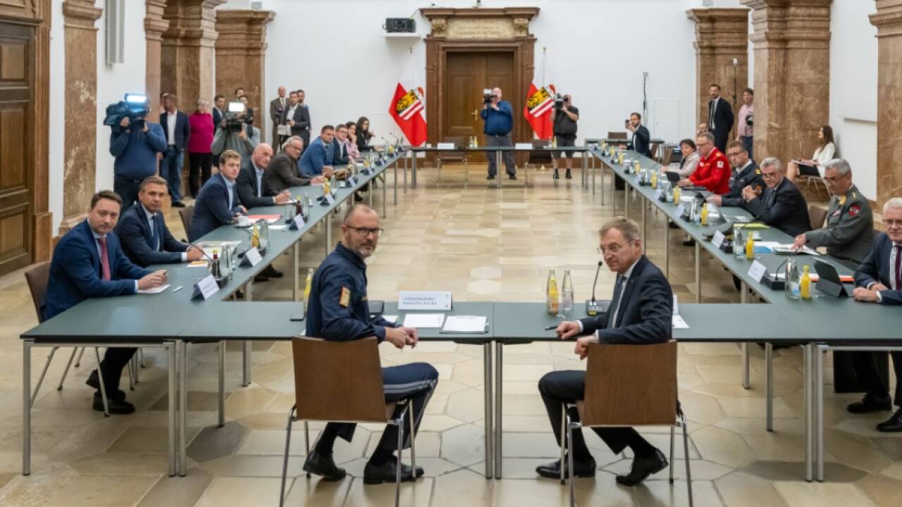 Der Landessicherheitsrat vor der Sitzung 