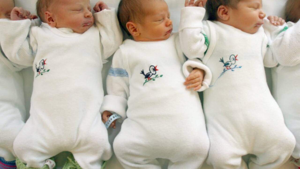 Verbesserungen für werdende Mütter durch neuen Hebammen-Gesamtvertrag Verbesserungen für werdende Mütter durch neuen Hebammen-Gesamtvertrag