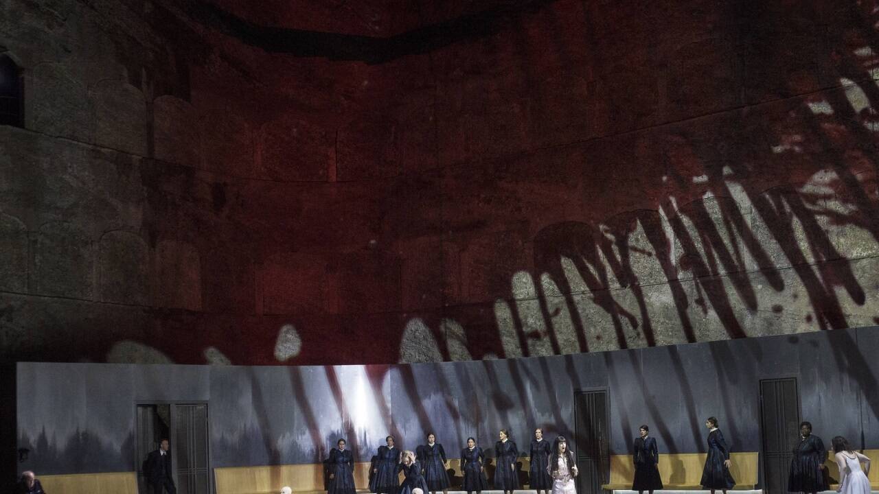 Szenenbild aus der Salzburger „Elektra“-Produktion von 2020. Szenenbild aus der Salzburger „Elektra“-Produktion von 2020.