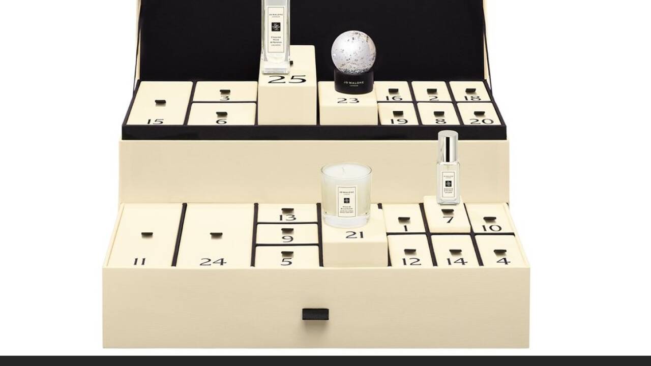 Souverän elegant, auch heuer wieder: Der Adventkalender von Jo Malone London, exklusiv bei Douglas und auf www.douglas.at. 