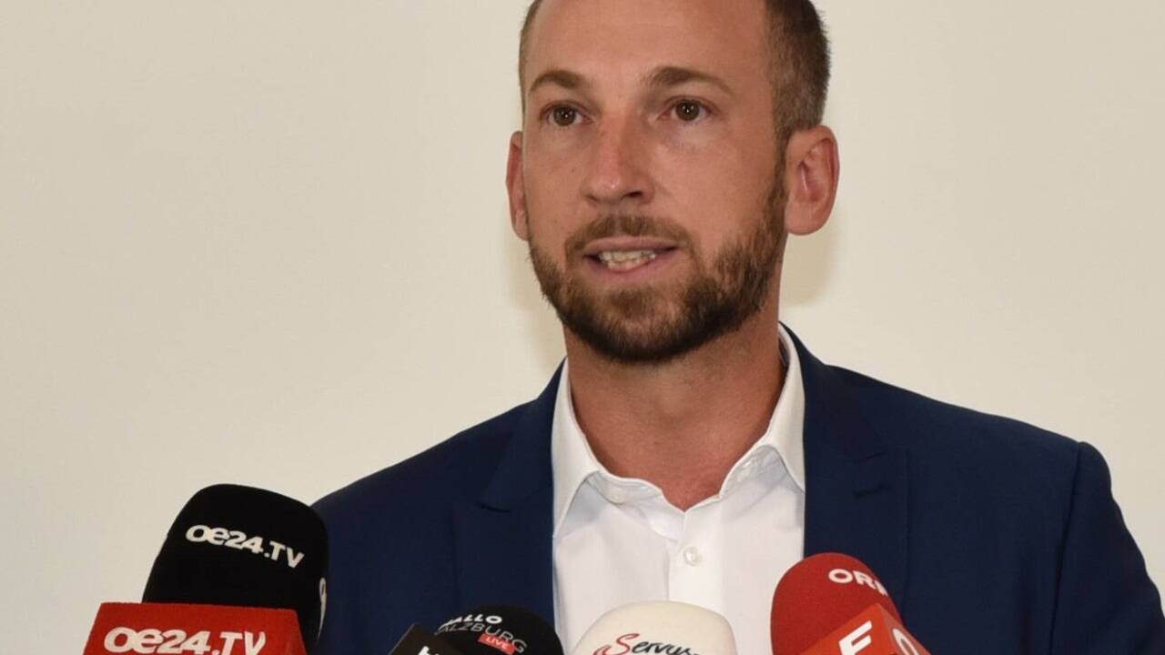 „Wir haben eine gewählte Bundesvorsitzende und derzeit sind keine Nationalratswahlen in Sicht“: Salzburgs SPÖ-Chef Egger versucht, im SPÖ-Richtungsstreit den Ball flach zu halten. 