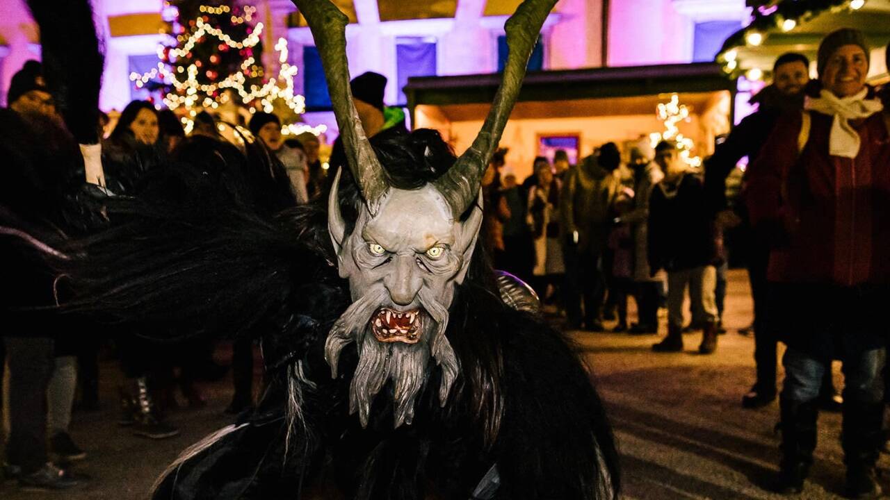 Krampusrummel in Hellbrunn. 