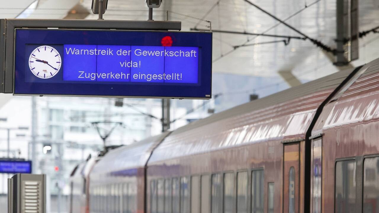 Der Salzburger Hauptbahnhof am Montag. 