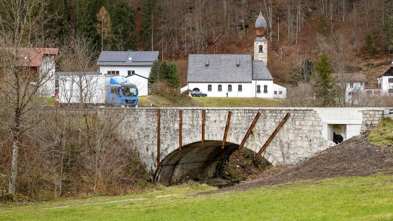 Die 1936 gebaute Weißbachbrücke in Schneizlreuth ist am Ende ihrer Lebensdauer. 