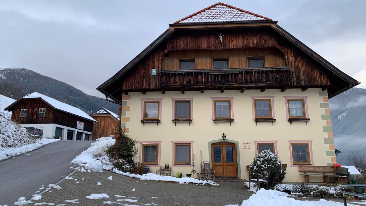 Die Zukunft des Tromörthofs in Lessach ist – samt seinem Bio-Schlachthof – derzeit ungewiss.  