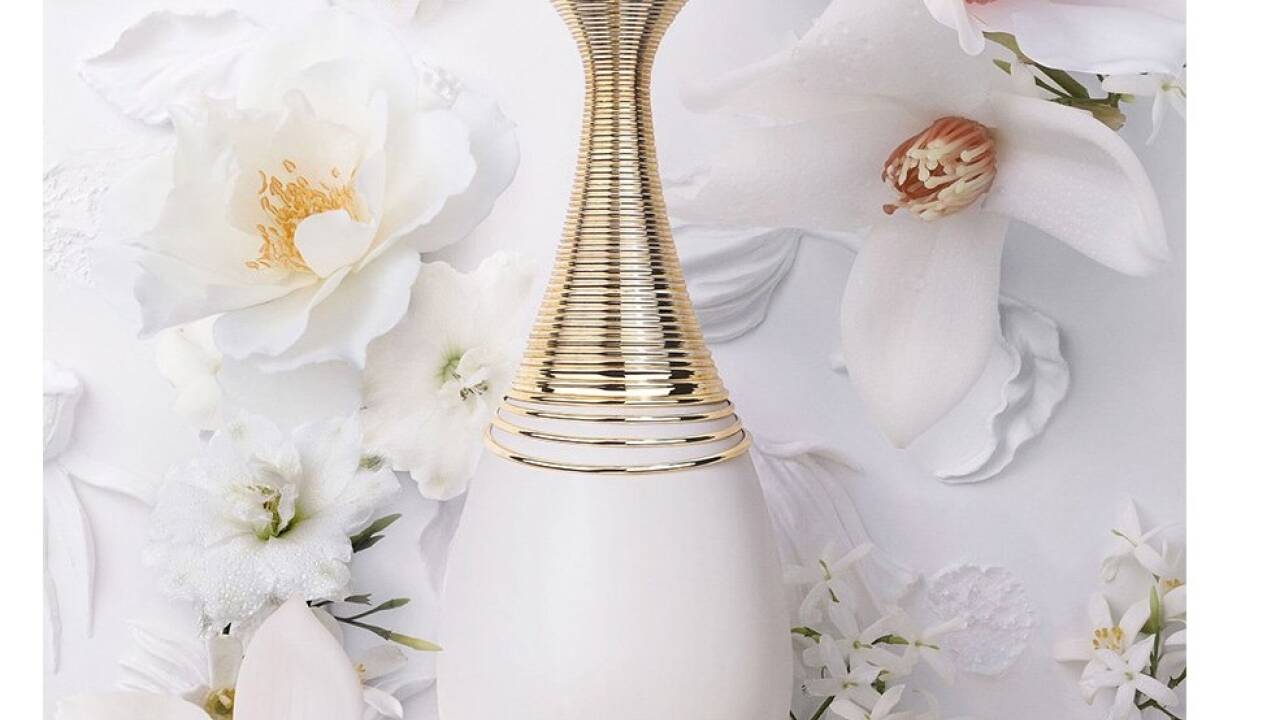 „J'adore Parfum d’Eau“ von Dior, ein Eau de Parfum ohne Alkohol. 