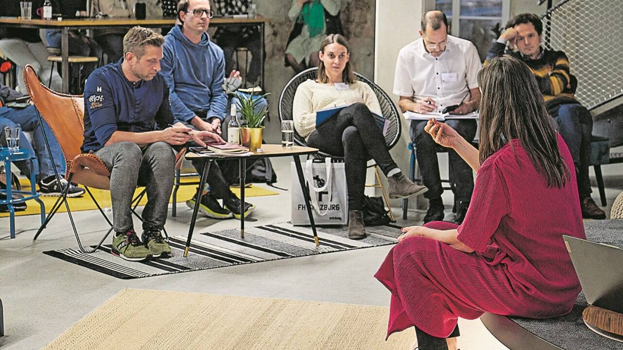 Austausch über die Zukunft des Arbeitens. 