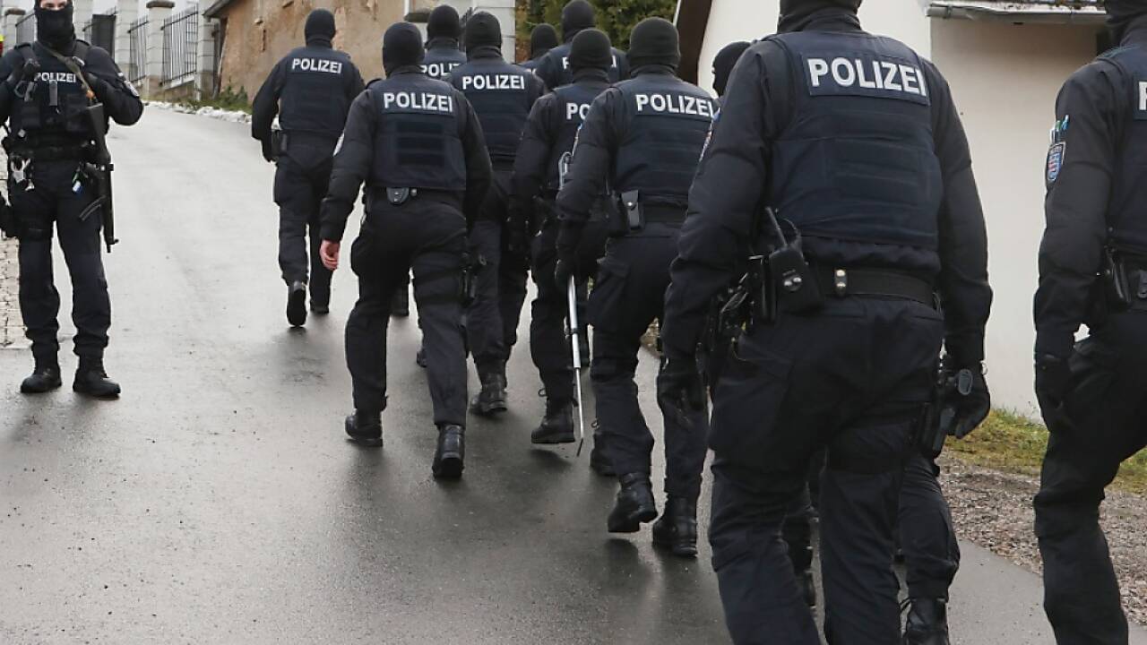 Rund 3.000 Polizisten standen im Einsatz Rund 3.000 Polizisten standen im Einsatz