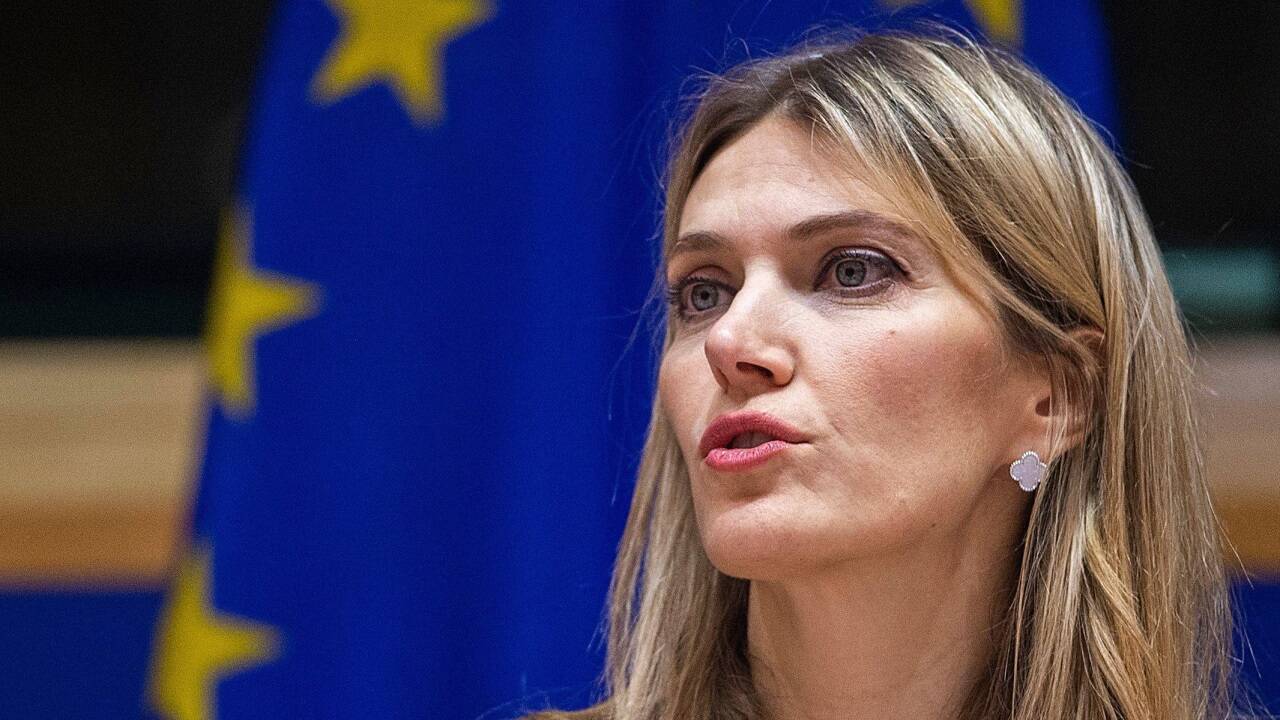 Die Griechin Eva Kaili steht im Mittelpunkt einer Schmiergeld-Affäre im Europäischen Parlament. Sie befindet sich in U-Haft. 
