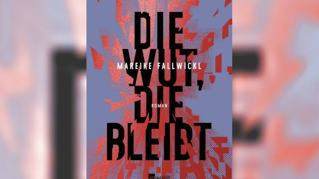 Sie bekomme „unglaublich viel intensives Feedback“ zu ihrem Buch, sagt Fallwickl, die Stimmung bei den Lesungen sei sehr emotional. Viele Frauen würden sich dafür bedanken, dass endlich einmal jemand diese Themen aufgreife. 