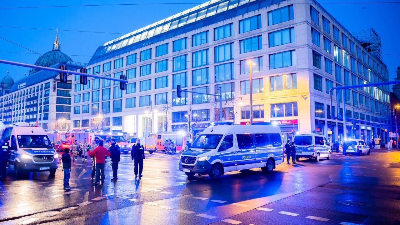 Einsatzkräfte vor Ort in Berlin 