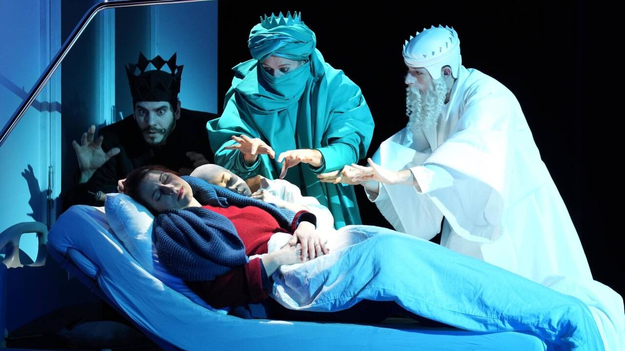 Weihnachtswunder als Oper: Dshamilja Kaiser, Wiener Sängerknabe, Wilhelm Schwinghammer, Nikolay Borchev, Paul Schweinester 