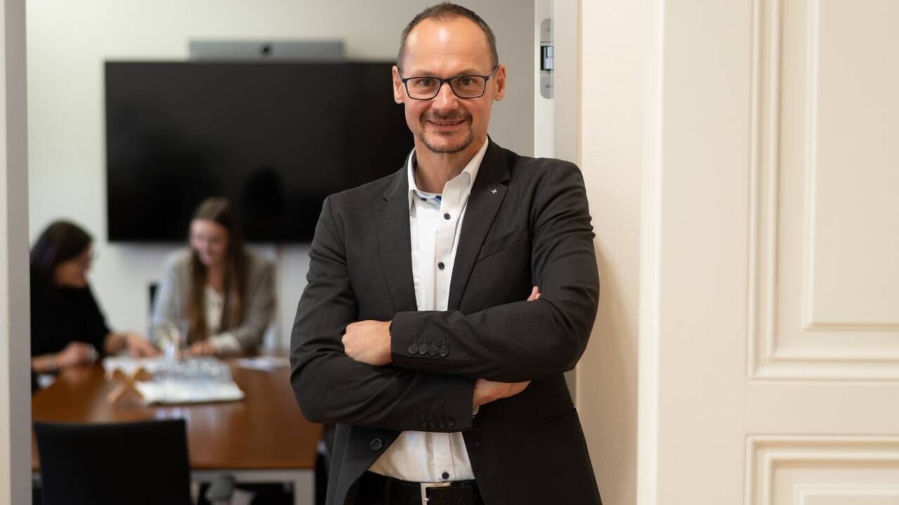 Im Raiffeisenverband bietet man den Mitarbeiterinnen und Mitarbeitern an, auf eine Viertagewoche zu wechseln.  