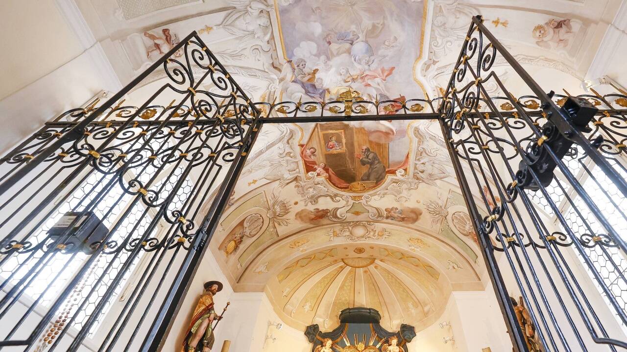 Der Blick ins Kapelleninnere, vom SN-Fotografen Robert Ratzer inszeniert.  