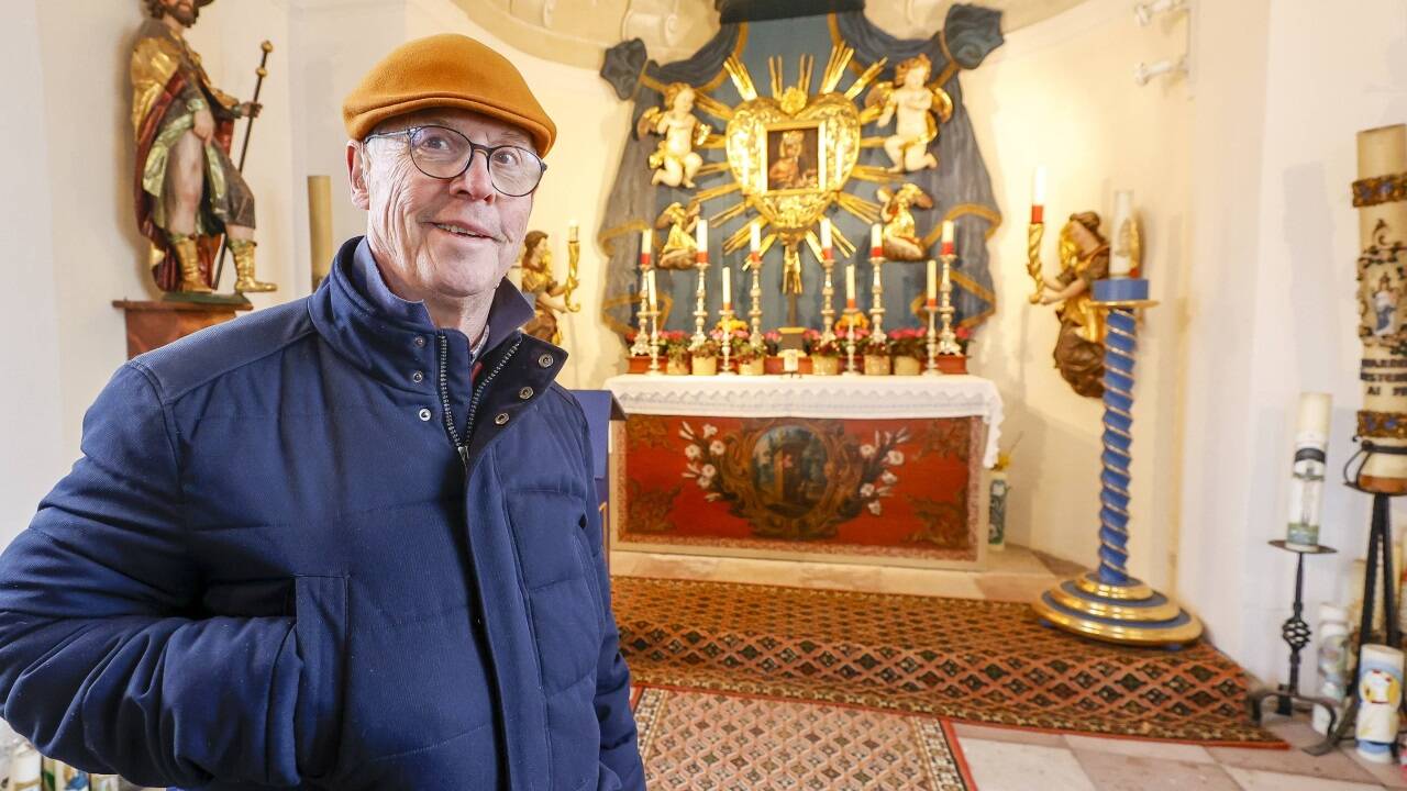 Hans Moßhammer in der Ursprungskapelle.  