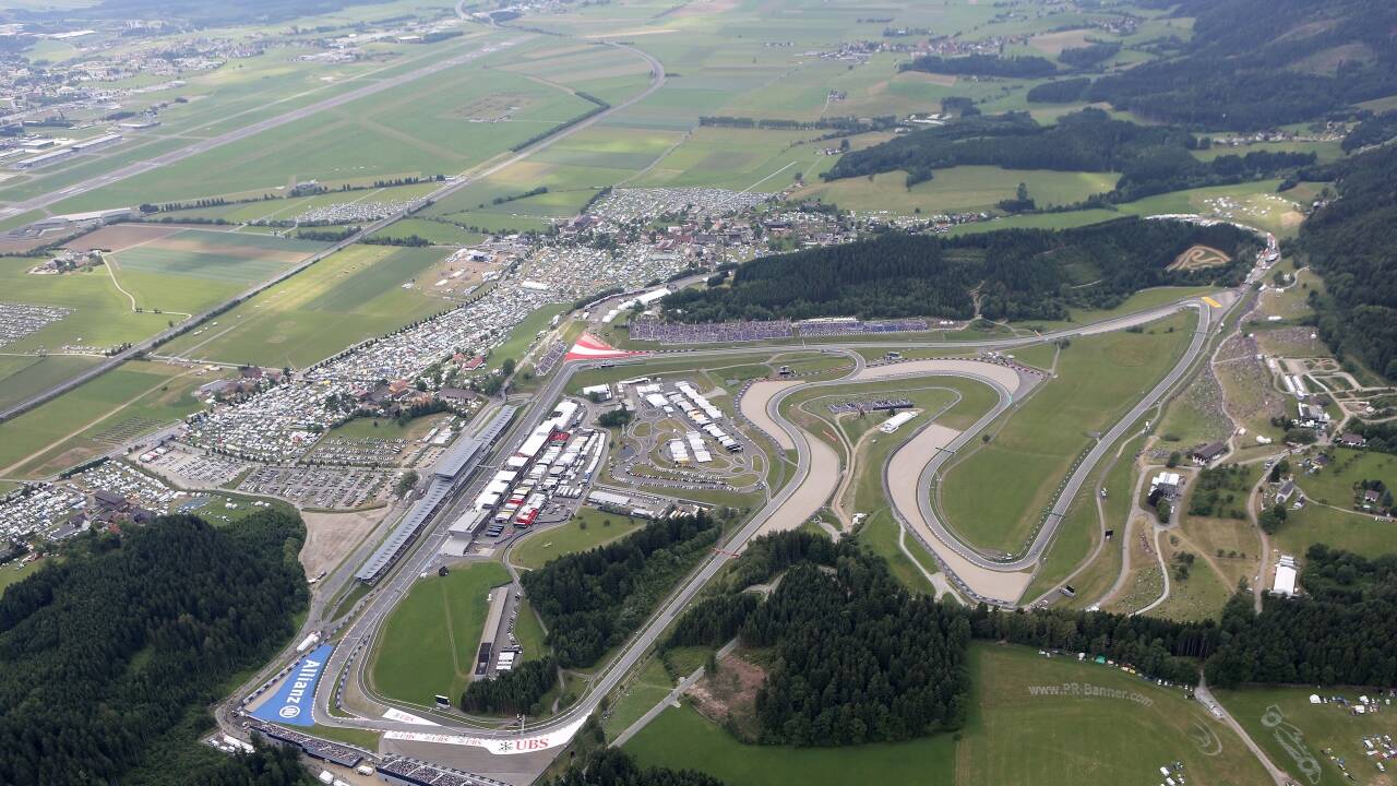 Auf dem Red-Bull-Ring könnte die alte Westschleife (hier mit Pfeilen markiert) reaktiviert werden. 