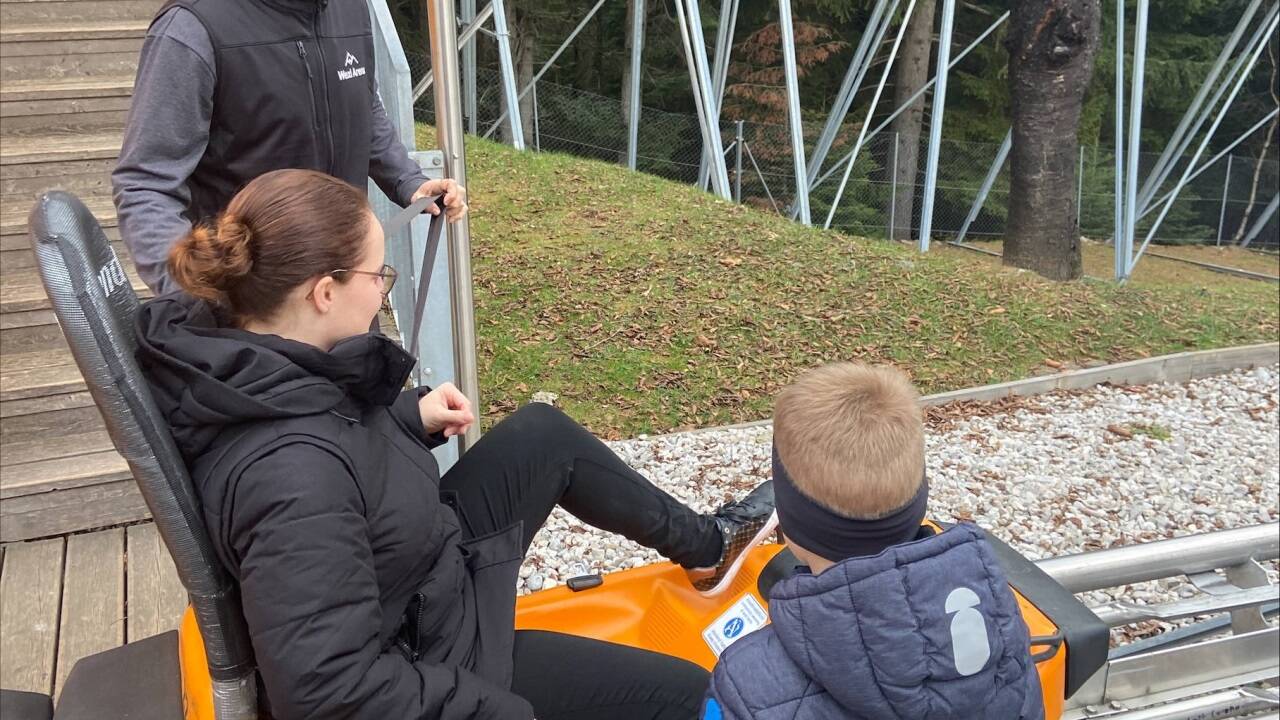 Sommerrodeln im Winter: Bei Temperaturen im zweistelligen Plusbereich ein echter Renner. 