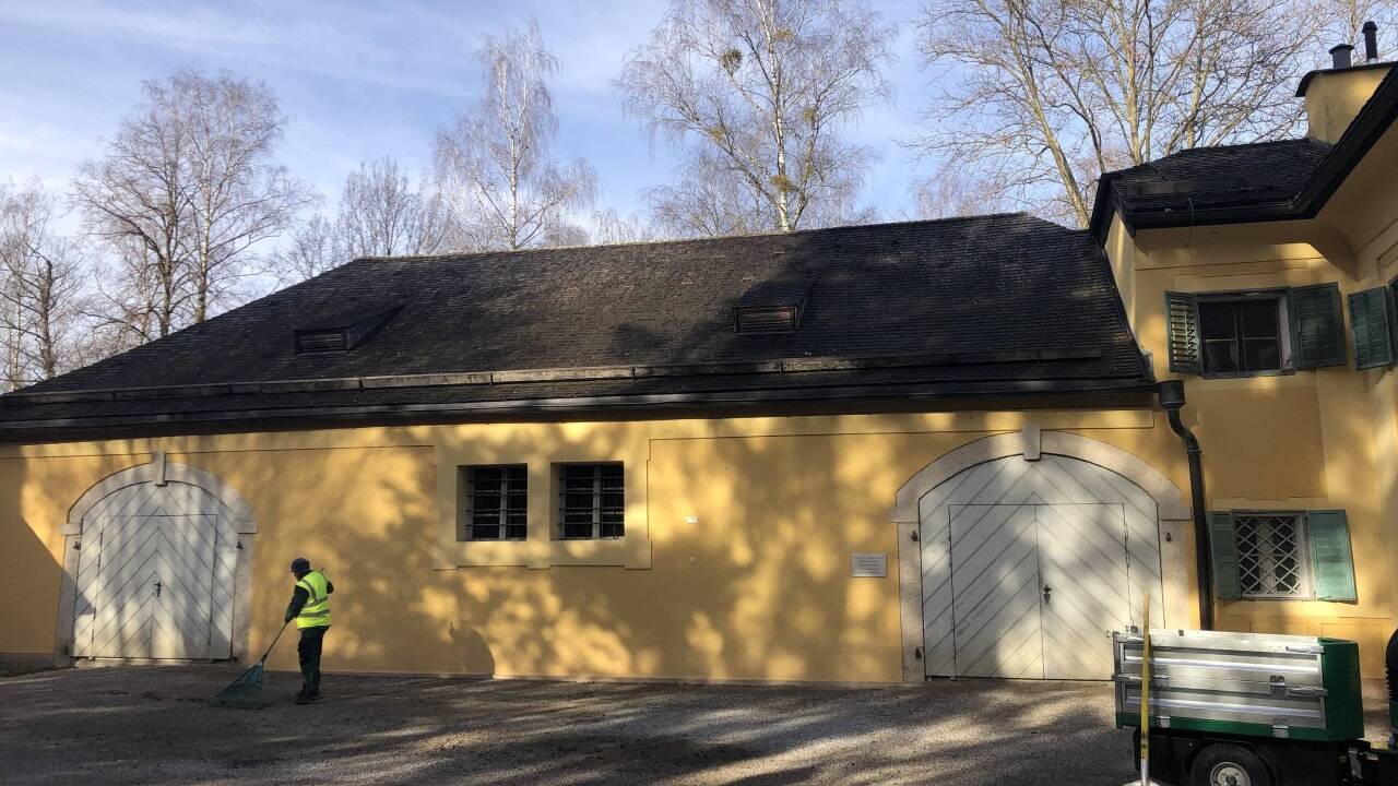 Die Remise neben dem Tierwärterhaus am Fürstenweg.  