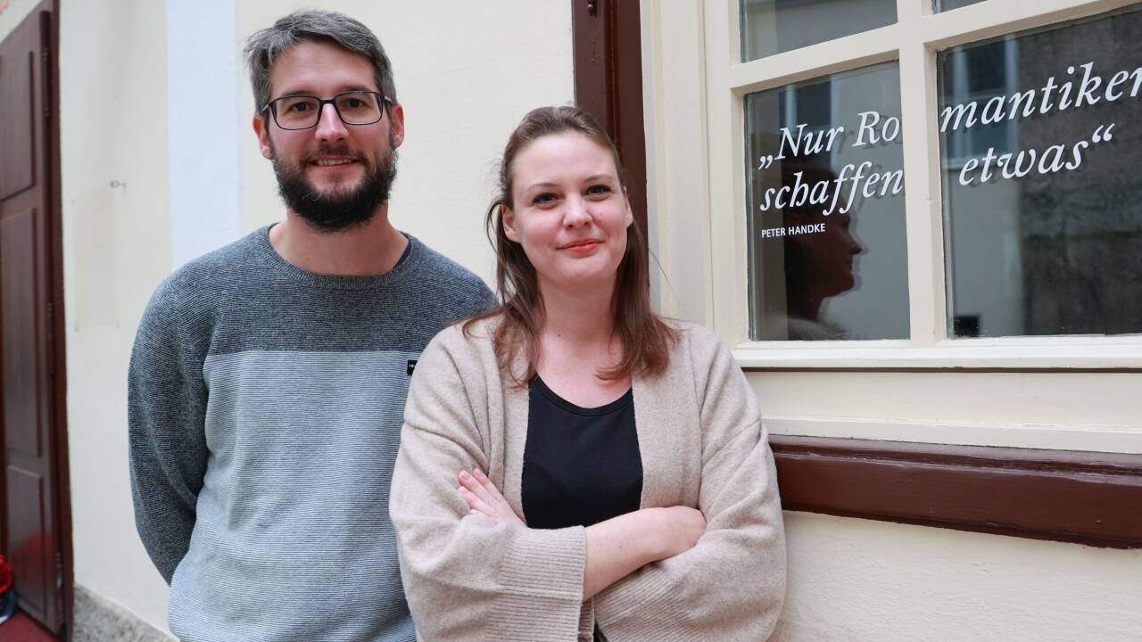 Wo bis Ende Dezember das Café 220 Grad zu Hause war, eröffnen in der Chiemseegasse in Salzburg Melanie und Andreas Nitzlnader bald ihr eigenes Kaffeehaus.  