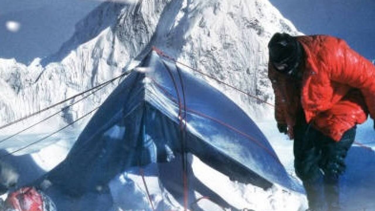 Bilder zum Film „Sturm am Manaslu“.  
