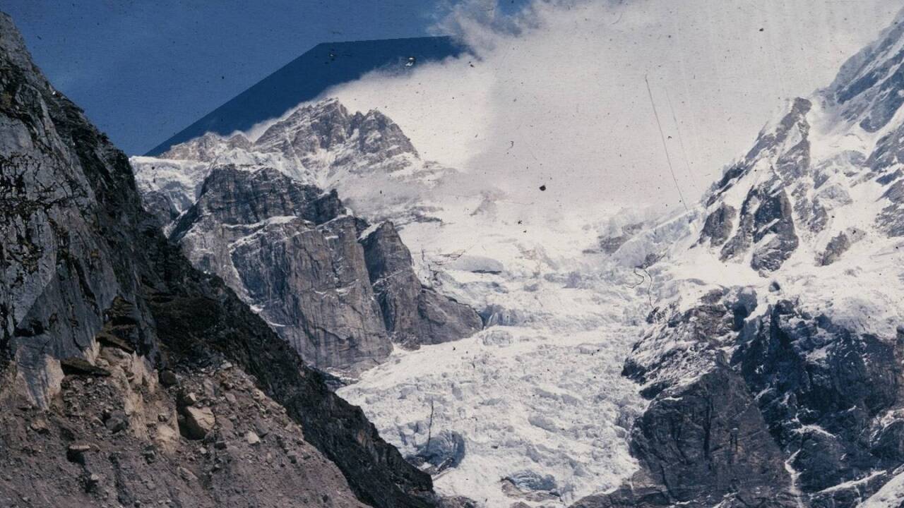 Bilder zum Film „Sturm am Manaslu“.  
