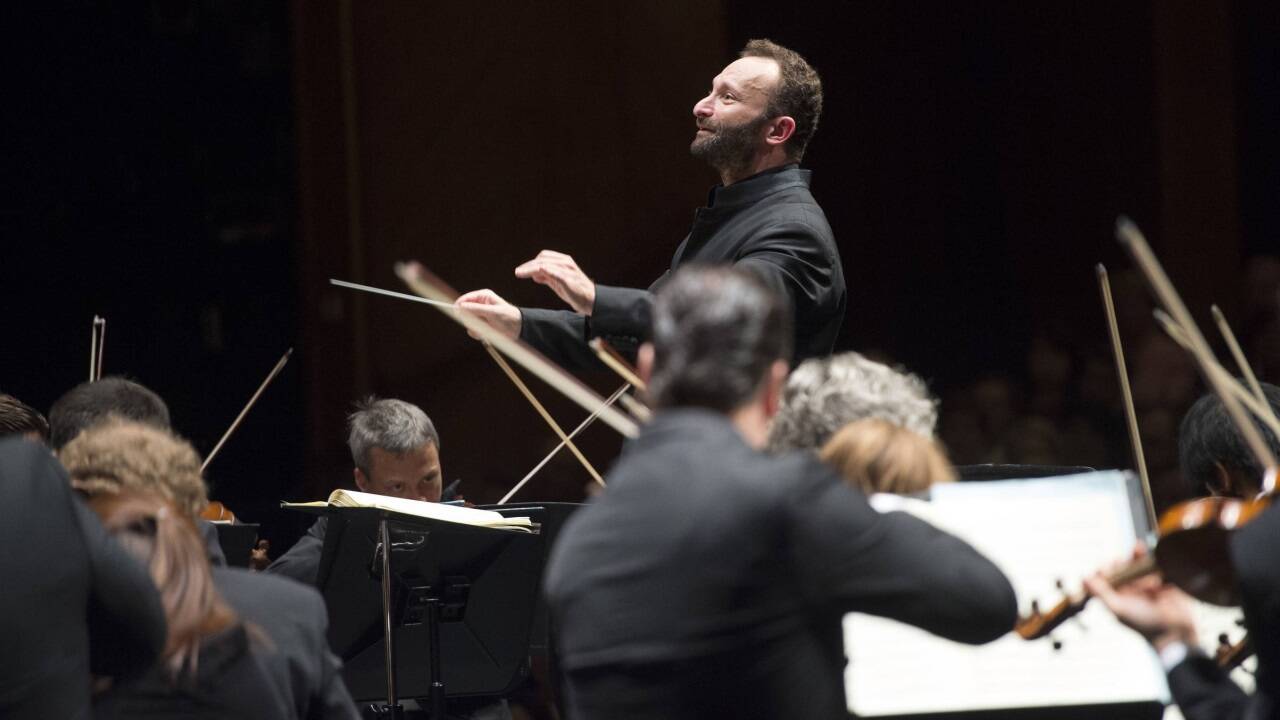 Chefdirigent Kirill Petrenko wird mit den Berliner Philharmonikern in Salzburg zu erleben sein. 