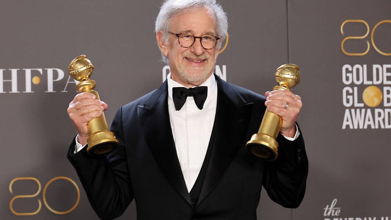 Spielberg mit seinen Trophäen 