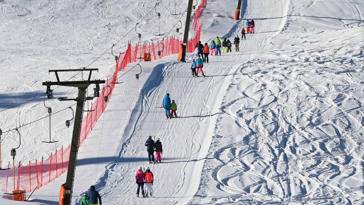 Florierender Wintersport auf der Postalm – dieses Foto stammt vom 12. Februar 2022. Nicht einmal ein Jahr danach sieht die Lage düster aus. 