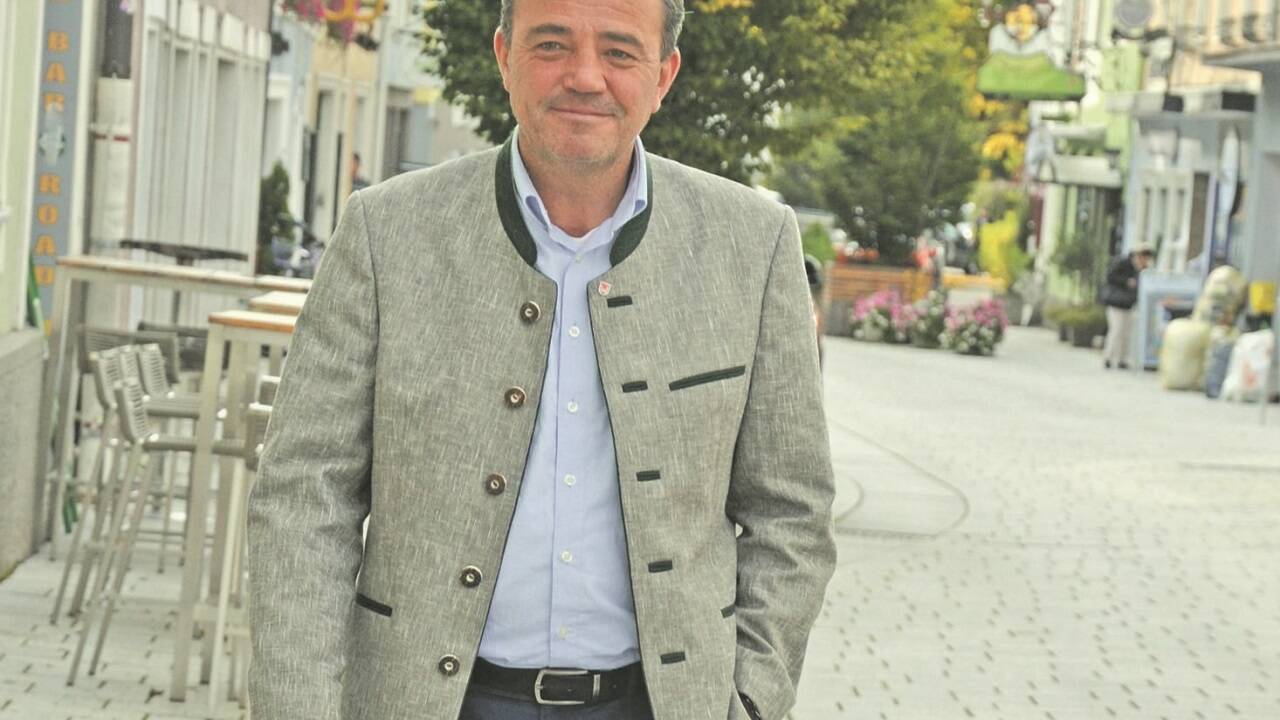 Bürgermeister Christian Pewny will von nun an die Senioren wieder in den Mittelpunkt stellen. 