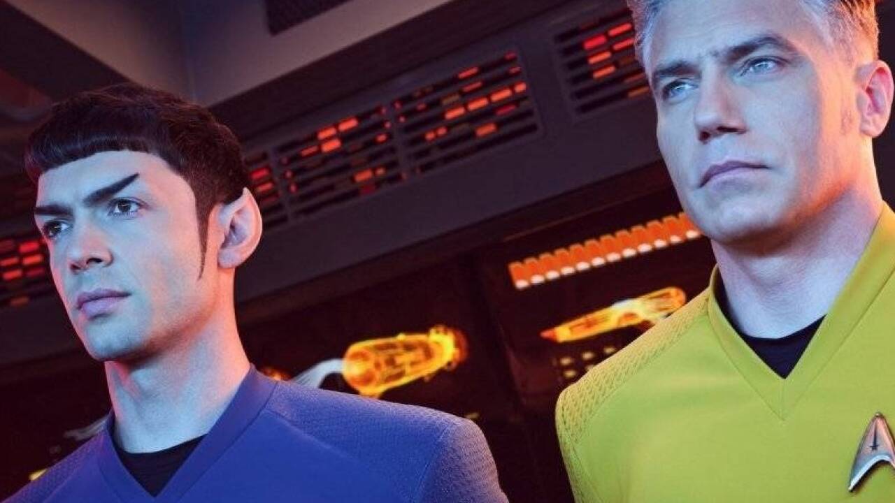 Wissenschaftsoffizier Spock (Ethan Peck) und Captain Christopher Pike (Anson Mount).  