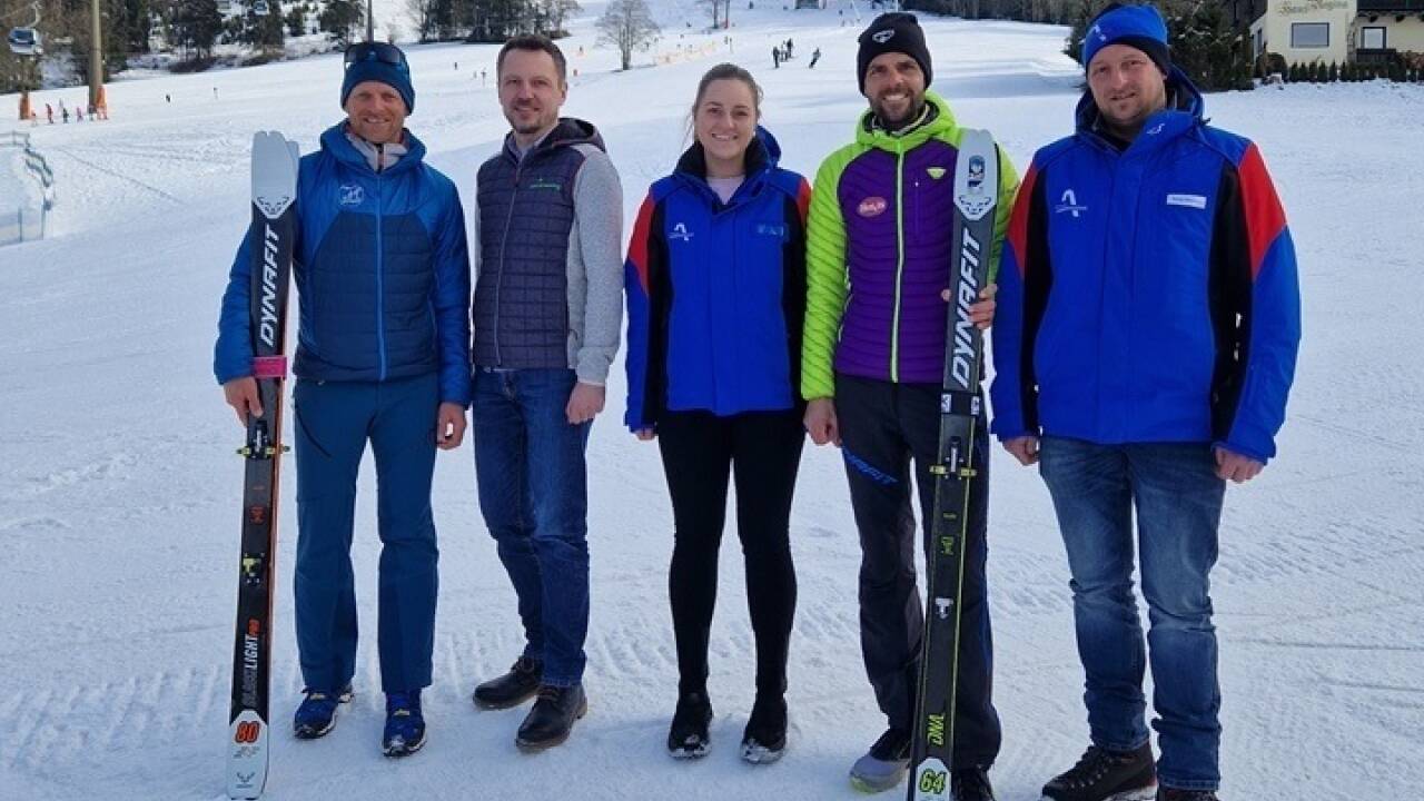 Begutachtung der neuen Strecke durch Thomas Wallner (Organisationsteam Erztrophy), Josef Holzmann (Geschäftsführer Tourismusverband Werfenweng), Carina<br />Mitteregger (Bergbahnen Werfenweng), Jakob Herrmann (Skibergsteiger und Lokalmatador), Georg Lottermoser (Betriebsleiter Bergbahnen Werfenweng). 