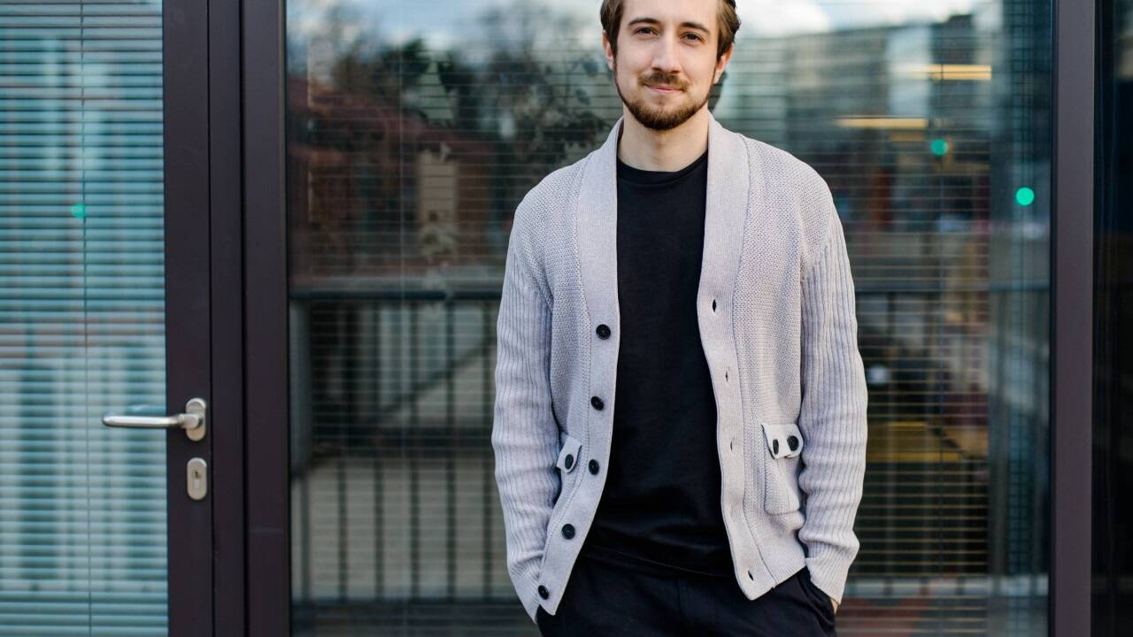 Bernhard Wenger holte sich den Kritikerpreis „Bisato D’Oro“ für seinen Film „Pfau – Bin ich echt?“. 