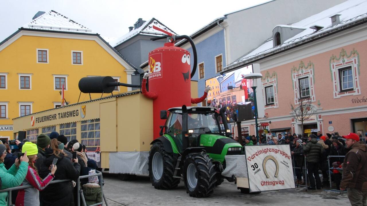 Die FF-Zeugstätte hatten die Ottingwegler dabei. 