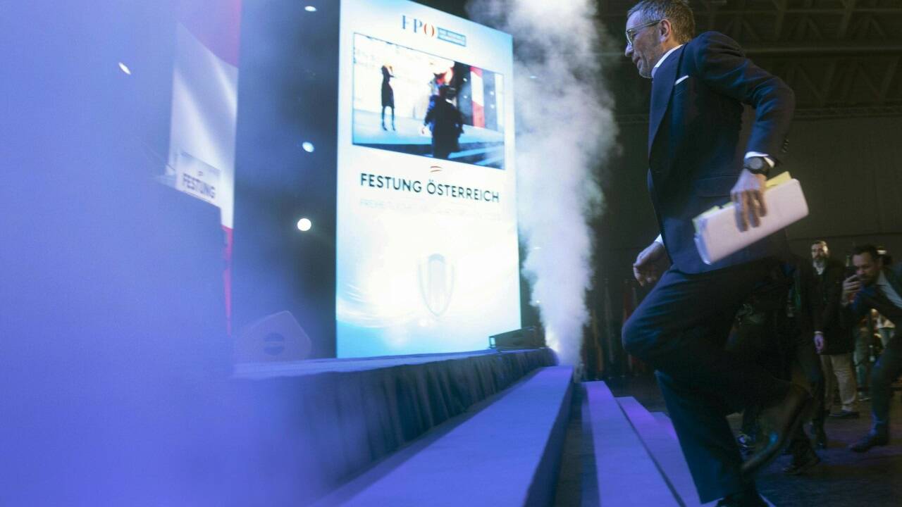 FPÖ-Chef Herbert Kickl beim Neujahrstreffen seiner Partei Mitte Jänner. Seit die Partei wieder im Aufwind ist, ist die interne Kritik verstummt. Kickl sitzt fest im Sattel. 