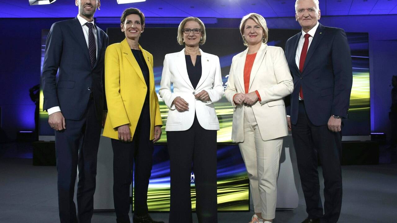 Udo Landbauer (FPÖ), Indra Collini (Neos), Johanna Mikl-Leitner (ÖVP), Helga Krismer (Grüne), Franz Schnabl (SPÖ). Udo Landbauer (FPÖ), Indra Collini (Neos), Johanna Mikl-Leitner (ÖVP), Helga Krismer (Grüne), Franz Schnabl (SPÖ).