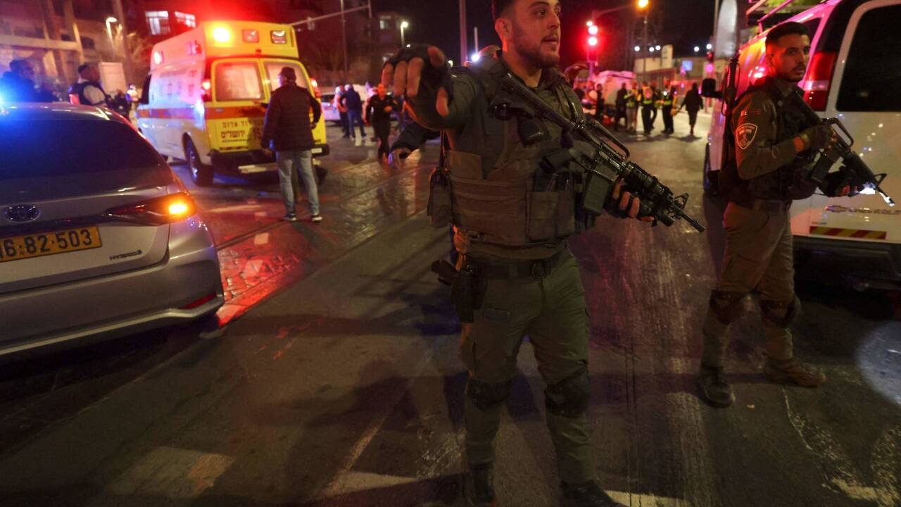 In einer israelischen Siedlung in Ost-Jerusalem hatte ein Angreifer am Freitag nahe einer Synagoge sieben Menschen erschossen.  